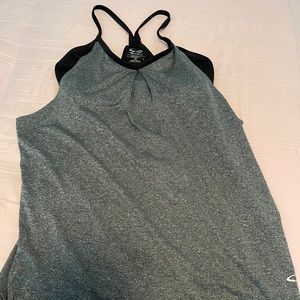 Women’s workout tank